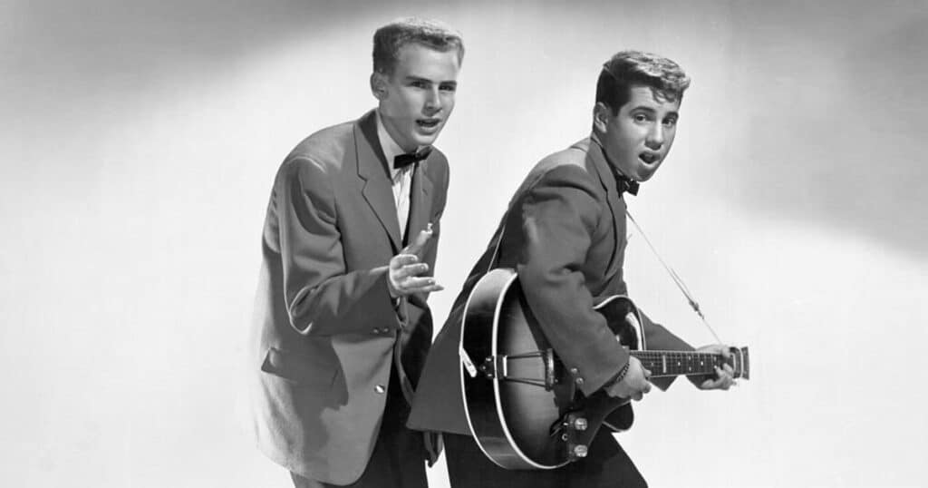 Simon & Garfunkel Sucks